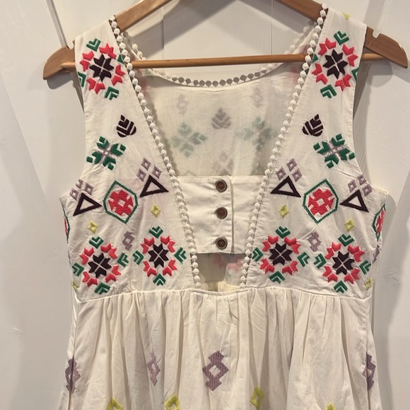 Anthropologie White Sleeveless Embroidered Cotton Mini Dress Size Small - Picture 8 of 12